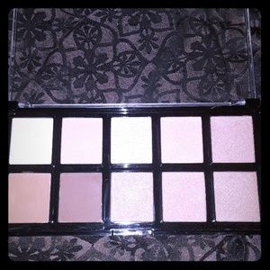Highlight,Blush,Bronzer,Light and dark contour